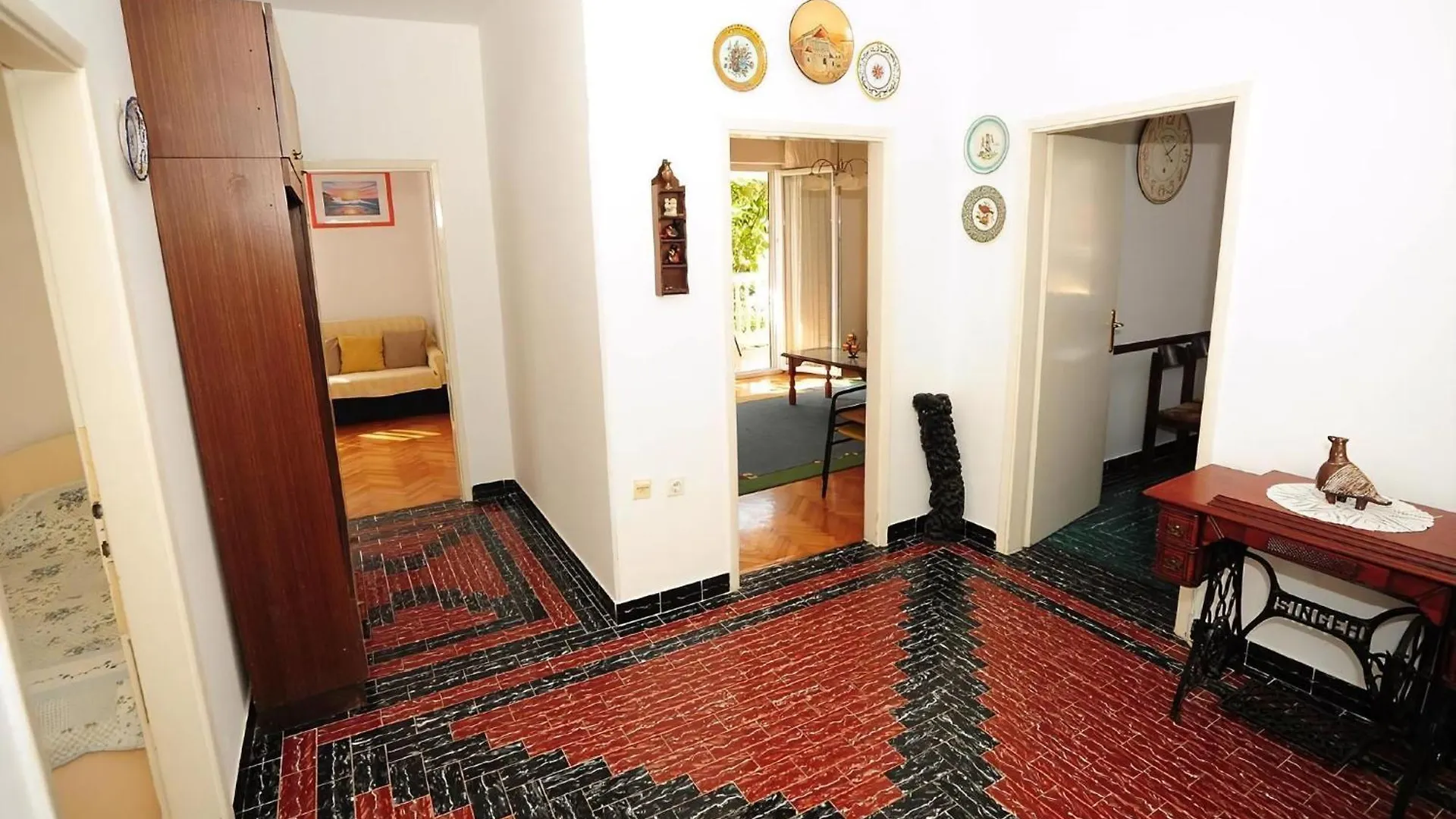 Komfortable Ferienwohnung Sara In Zadar Apartamento